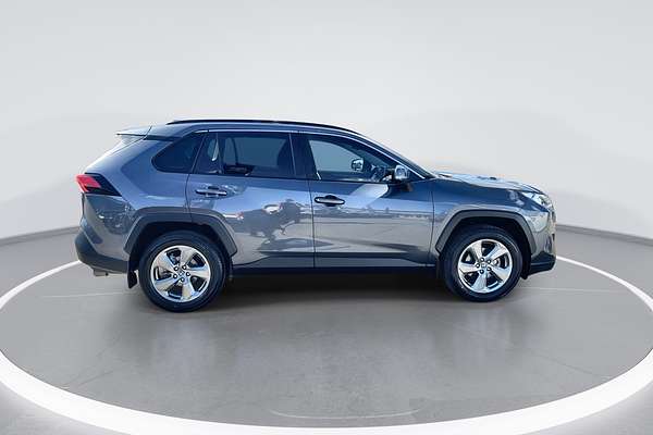 2021 Toyota RAV4 GXL MXAA52R