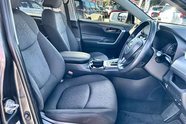 2021 Toyota RAV4 GXL MXAA52R