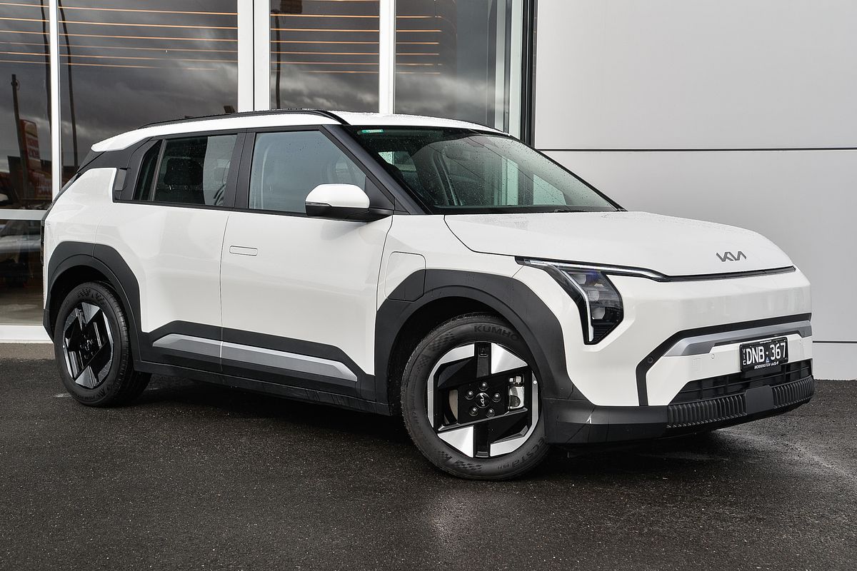 2025 Kia EV3 AUTO
