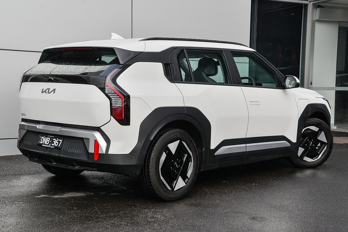2025 Kia EV3 AUTO