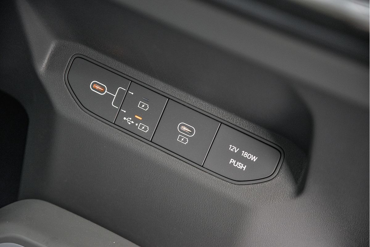 2025 Kia EV3 AUTO