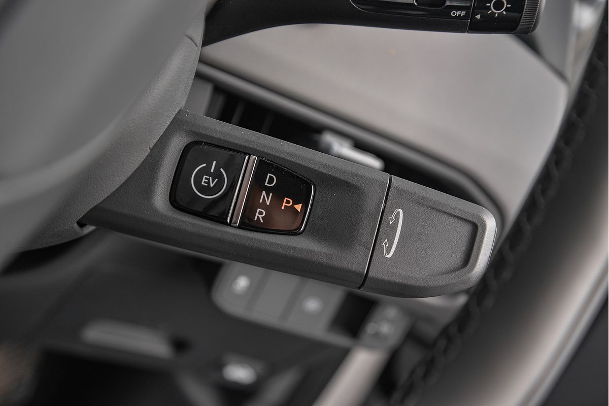 2025 Kia EV3 AUTO