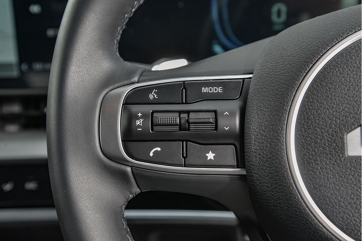 2025 Kia Sportage SX+ NQ5