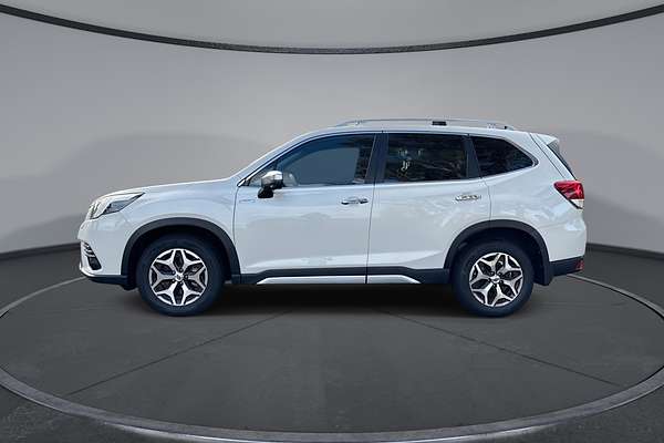 2023 Subaru Forester Hybrid L S5