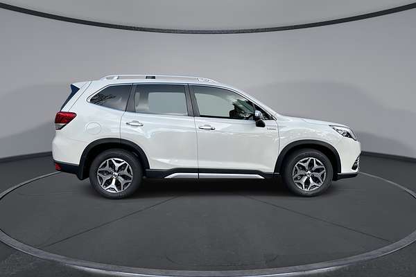 2023 Subaru Forester Hybrid L S5