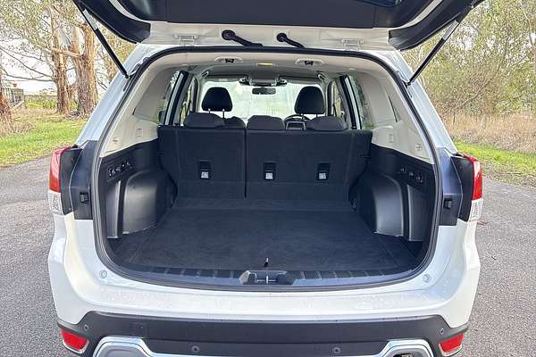2023 Subaru Forester Hybrid L S5