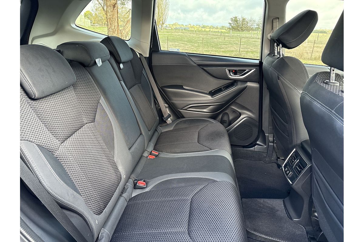 2023 Subaru Forester Hybrid L S5