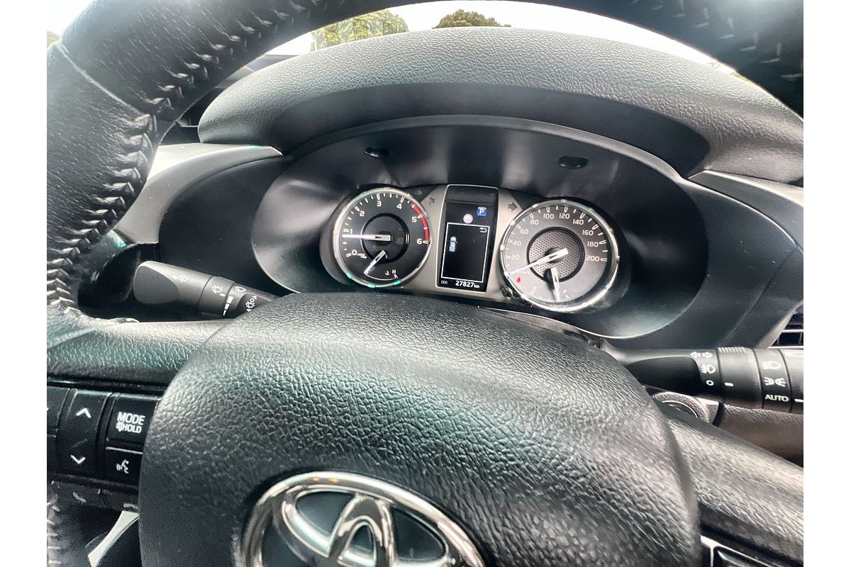 2023 Toyota Hilux SR5 GUN126R 4X4