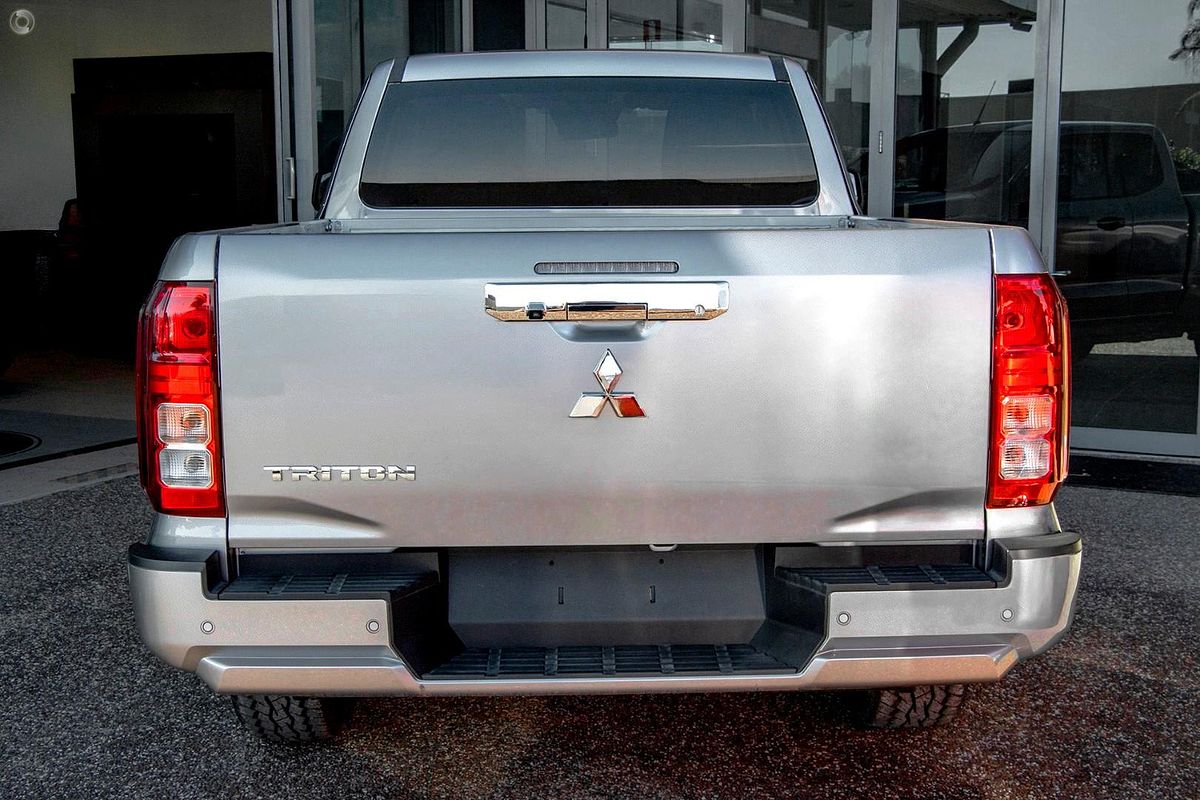 2025 Mitsubishi Triton GLX+ MV 4X4