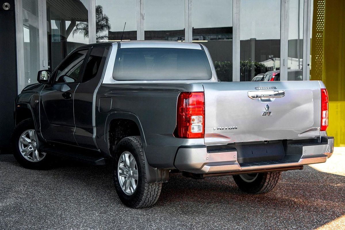 2025 Mitsubishi Triton GLX+ MV 4X4