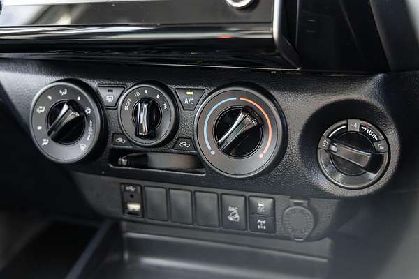 2022 Toyota Hilux SR GUN126R 4X4