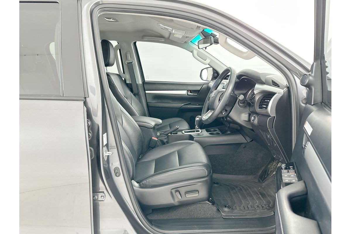 2022 Toyota Hilux SR5 GUN126R 4X4