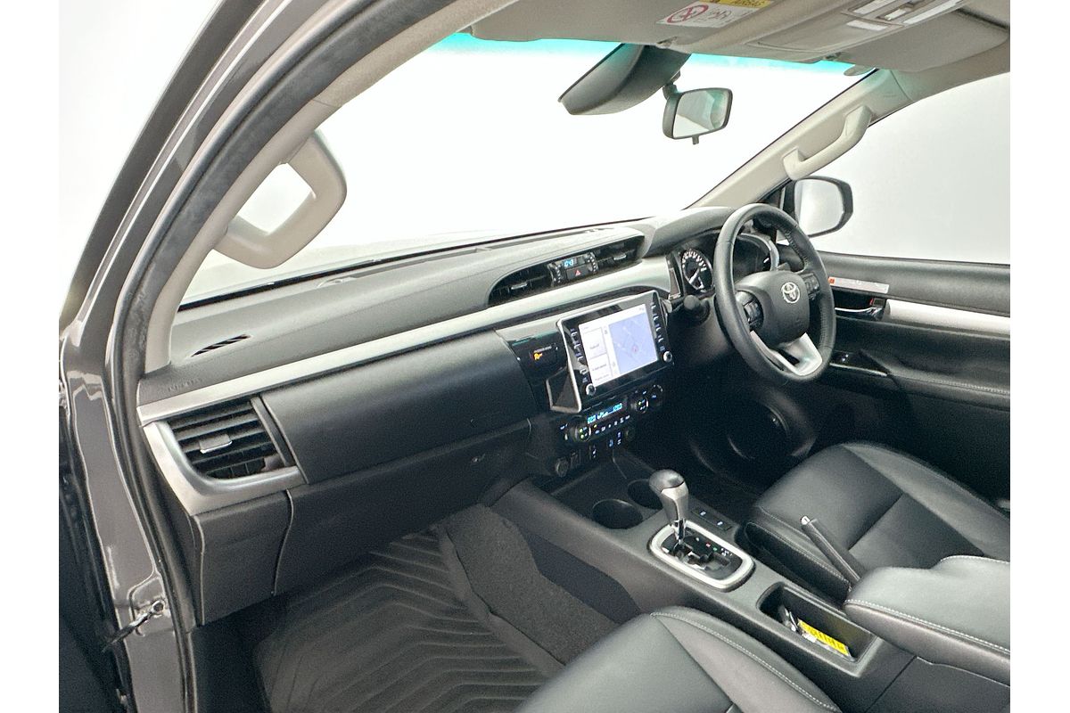 2022 Toyota Hilux SR5 GUN126R 4X4
