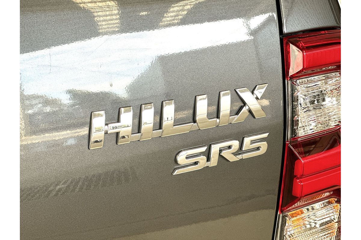 2022 Toyota Hilux SR5 GUN126R 4X4
