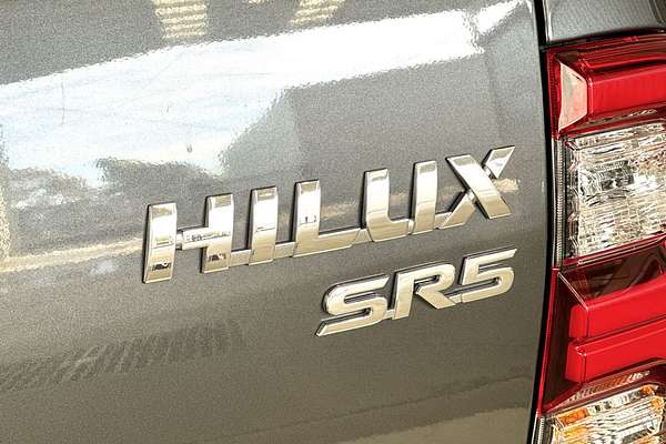 2022 Toyota Hilux SR5 GUN126R 4X4