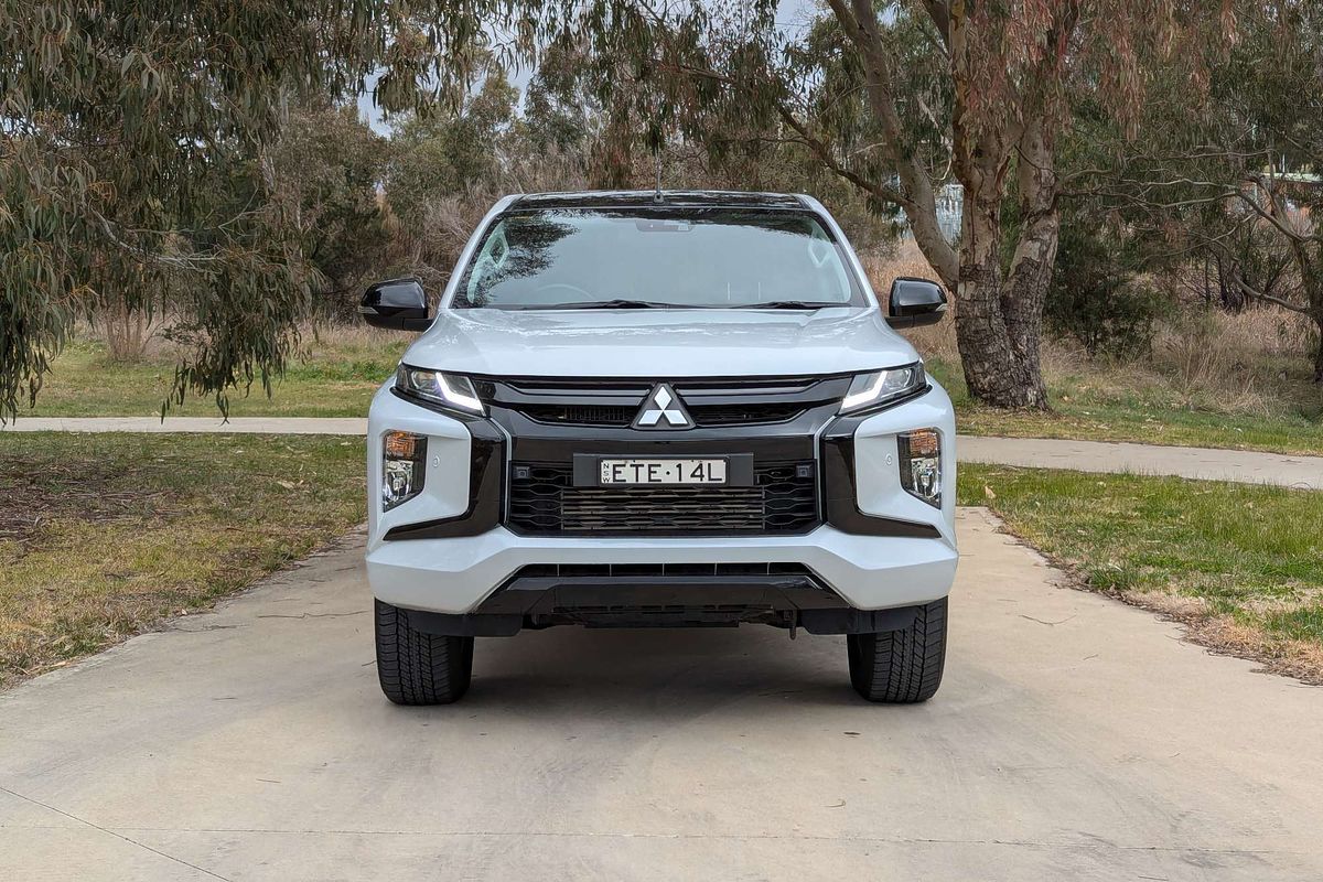 2022 Mitsubishi Triton GSR MR 4X4