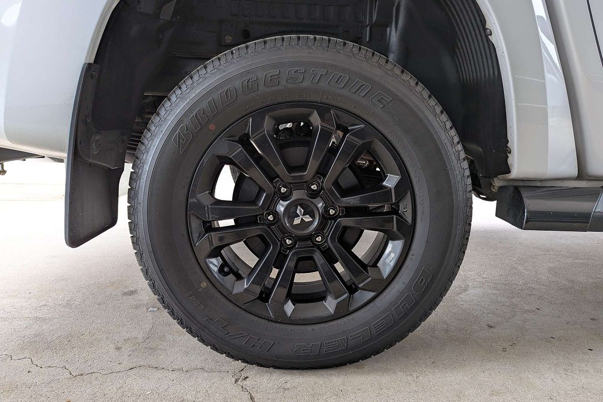 2022 Mitsubishi Triton GSR MR 4X4