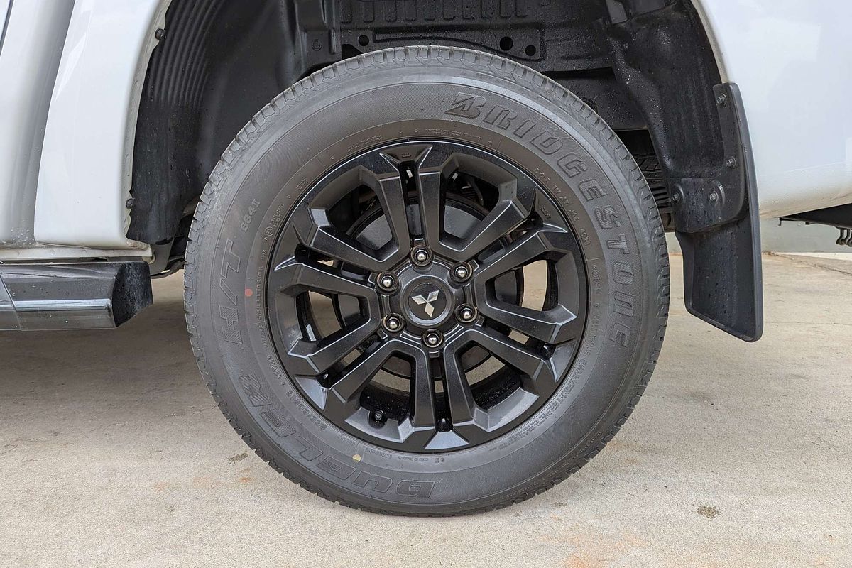 2022 Mitsubishi Triton GSR MR 4X4