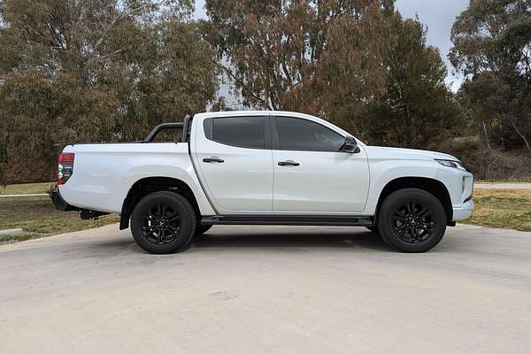 2022 Mitsubishi Triton GSR MR 4X4