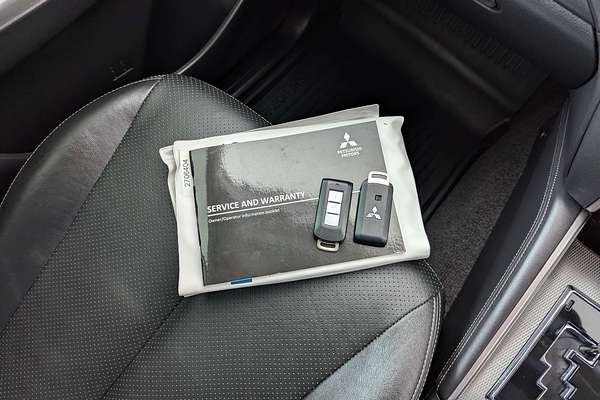 2022 Mitsubishi Triton GSR MR 4X4