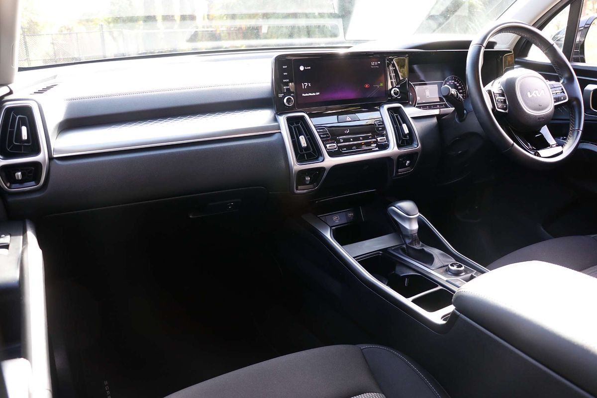 2022 Kia Sorento Sport MQ4