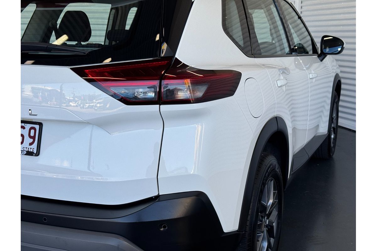 2023 Nissan X-TRAIL ST T33