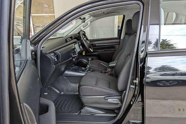 2024 Toyota Hilux SR GUN126R 4X4