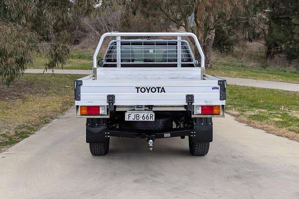 2024 Toyota Hilux SR GUN126R 4X4