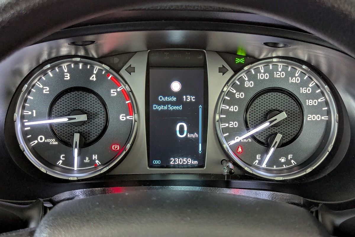 2024 Toyota Hilux SR GUN126R 4X4