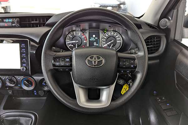 2024 Toyota Hilux SR GUN126R 4X4
