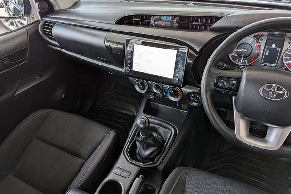 2024 Toyota Hilux SR GUN126R 4X4