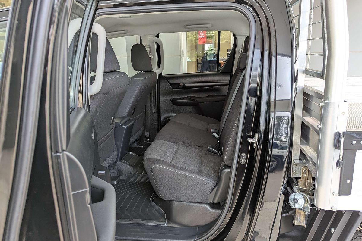 2024 Toyota Hilux SR GUN126R 4X4