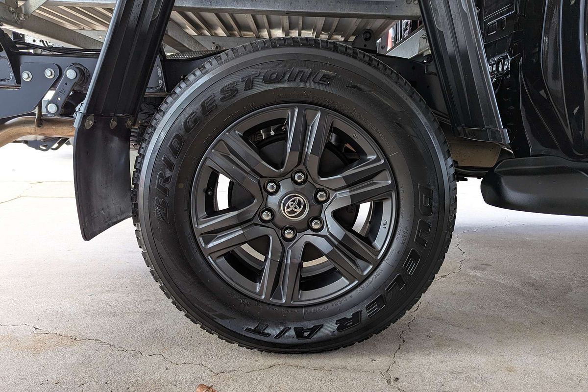 2024 Toyota Hilux SR GUN126R 4X4