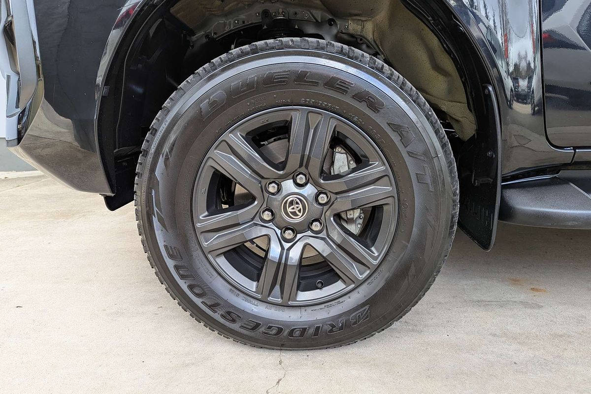 2024 Toyota Hilux SR GUN126R 4X4