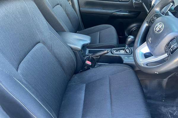 2020 Toyota Hilux SR GUN126R 4X4
