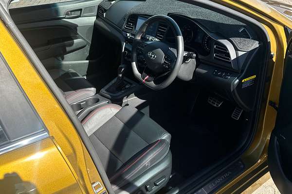 2018 Hyundai Elantra Sport Premium AD.2