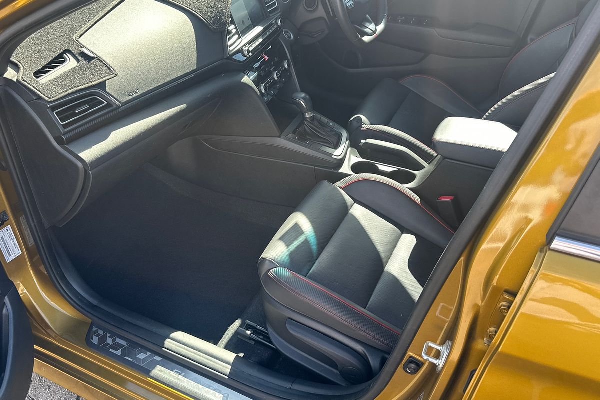2018 Hyundai Elantra Sport Premium AD.2