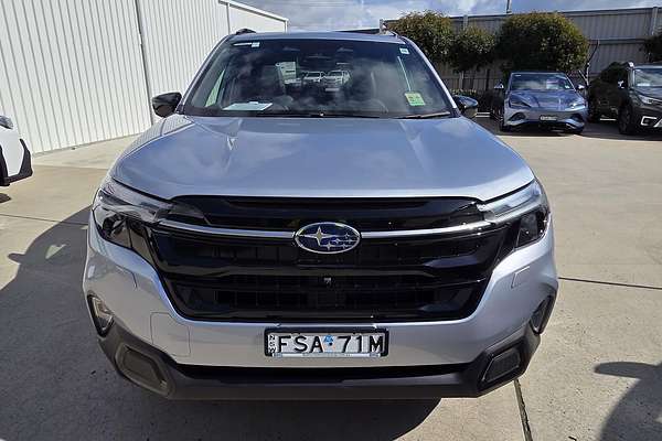 2025 Subaru Forester Hybrid Touring S6