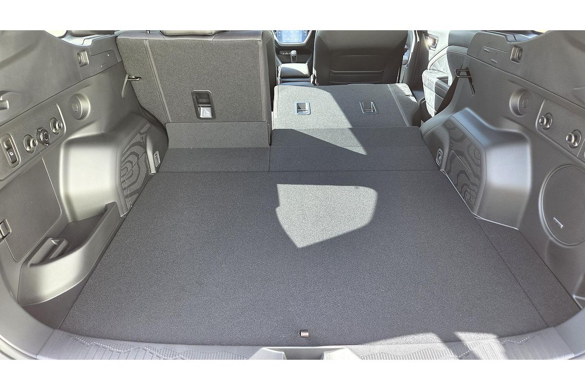 2025 Subaru Forester Hybrid Touring S6