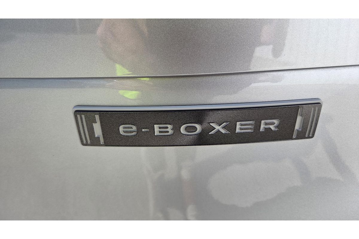 2025 Subaru Forester Hybrid Touring S6