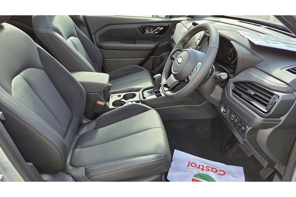 2025 Subaru Forester Hybrid Touring S6