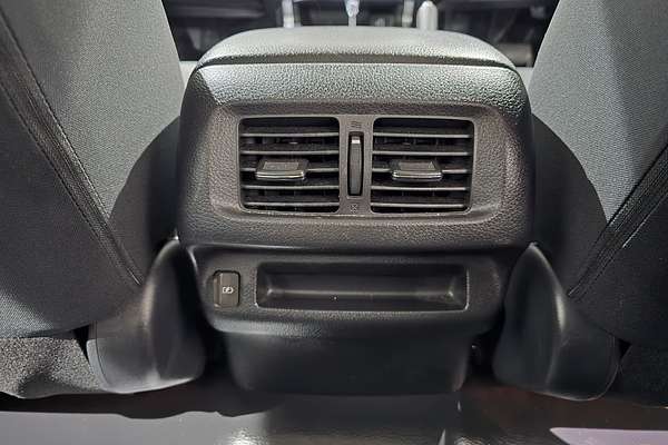 2024 Nissan Navara SL D23 Rear Wheel Drive