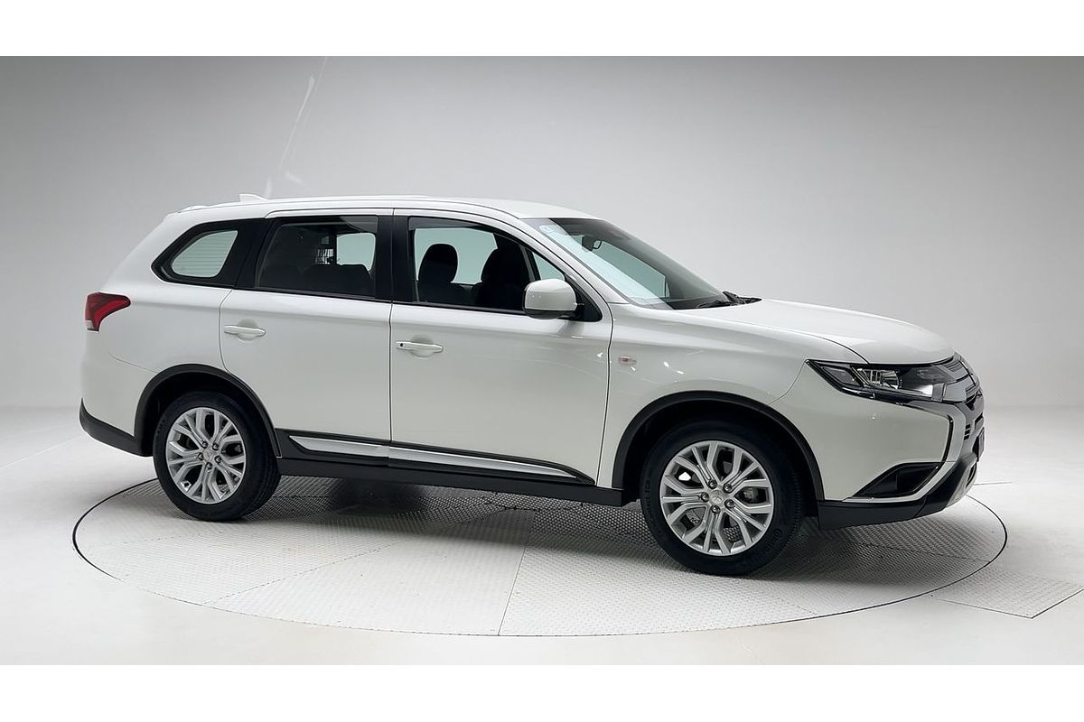 2020 Mitsubishi Outlander ES ZL