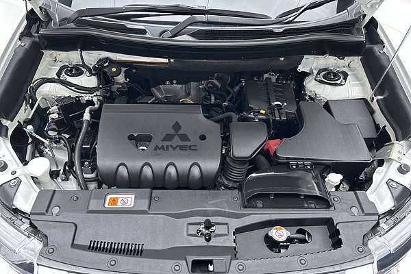 2020 Mitsubishi Outlander ES ZL