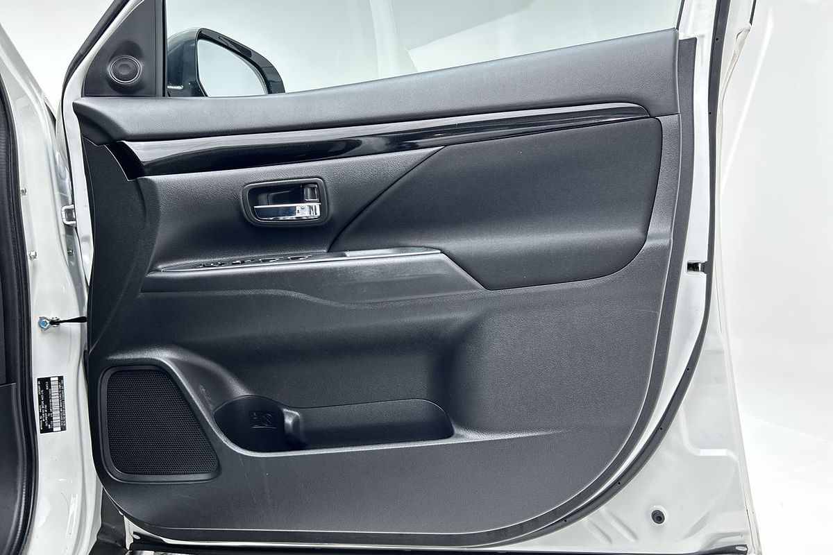 2020 Mitsubishi Outlander ES ZL