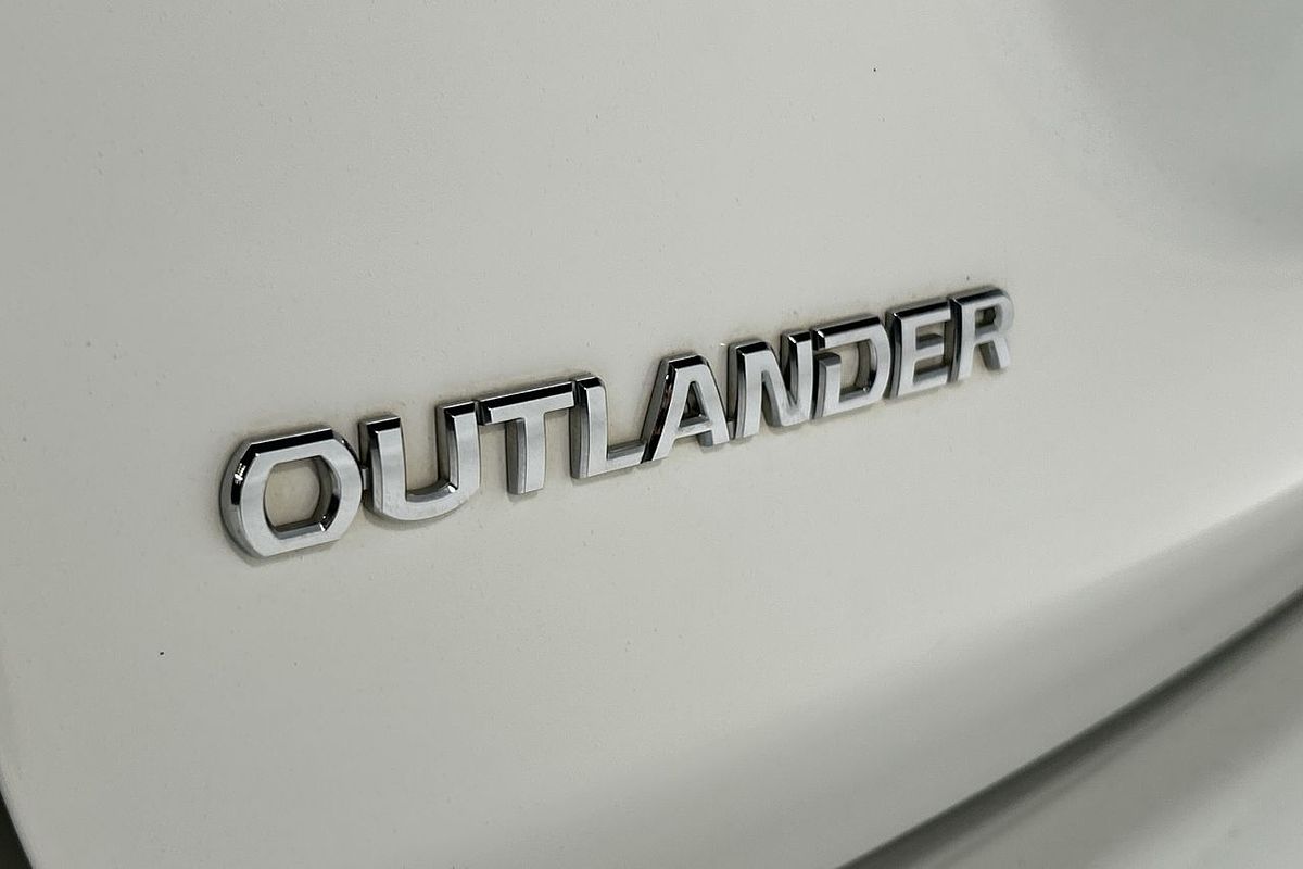 2020 Mitsubishi Outlander ES ZL