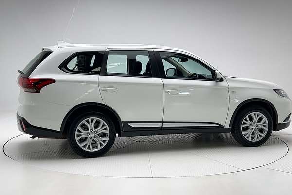 2020 Mitsubishi Outlander ES ZL