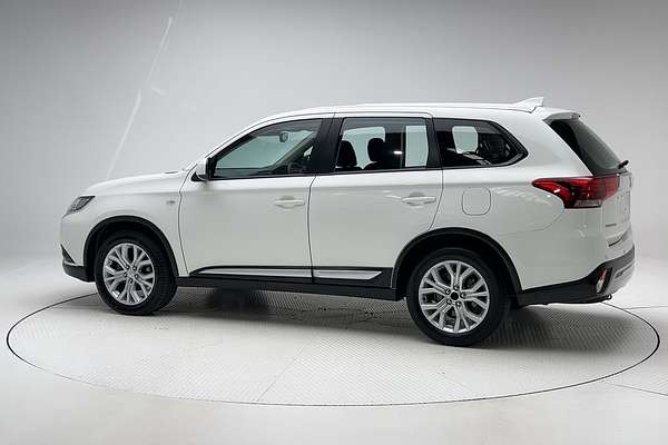 2020 Mitsubishi Outlander ES ZL