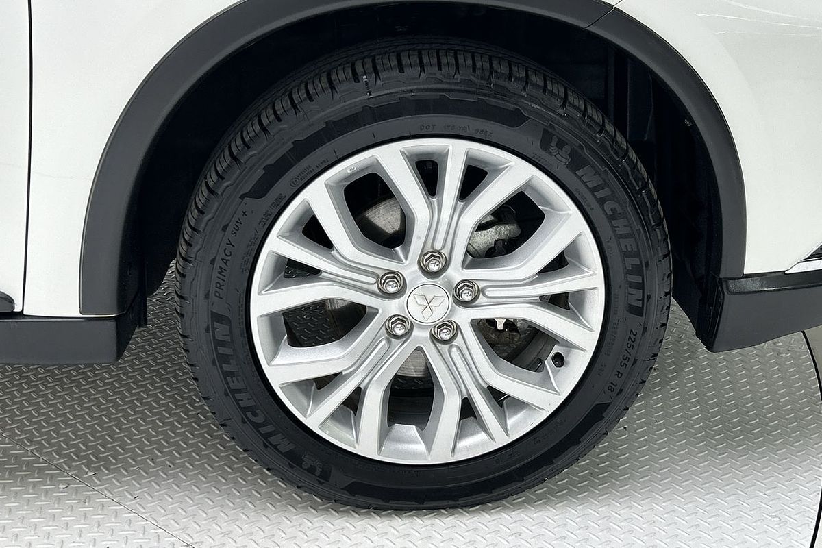 2020 Mitsubishi Outlander ES ZL
