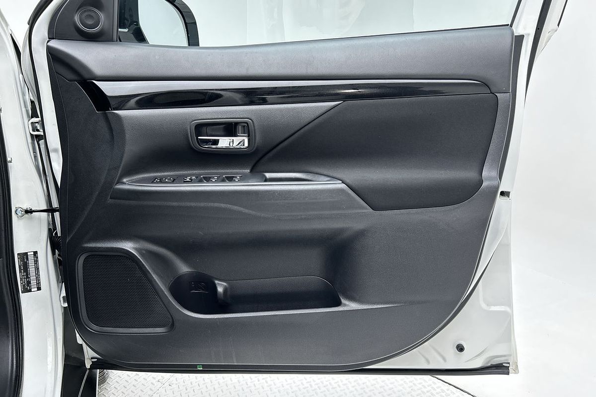 2020 Mitsubishi Outlander ES ZL
